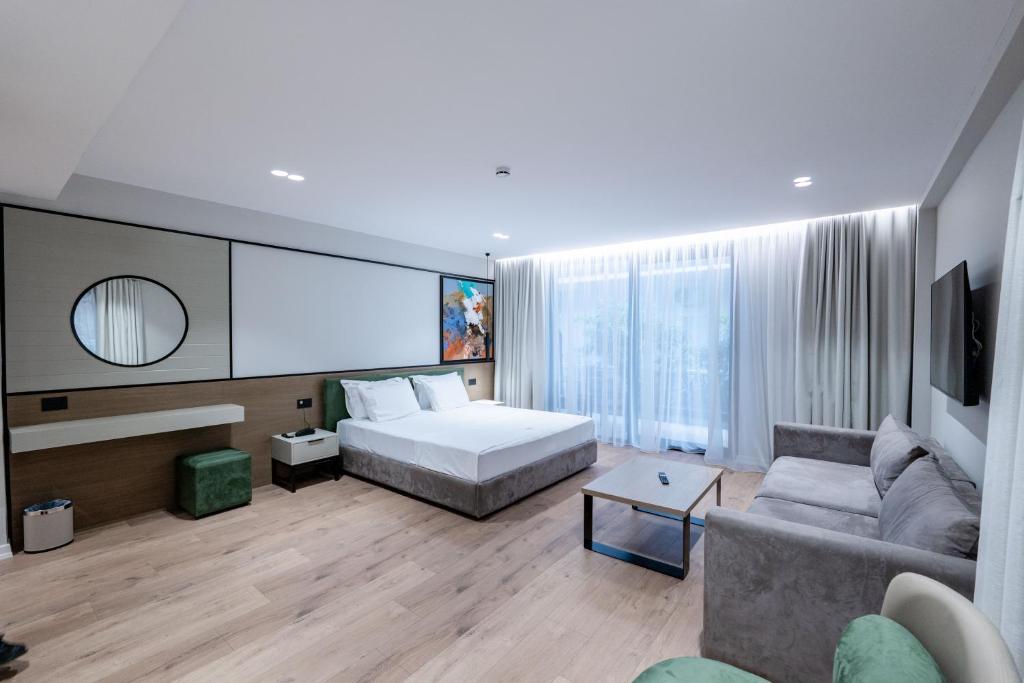 Suite with Balcony